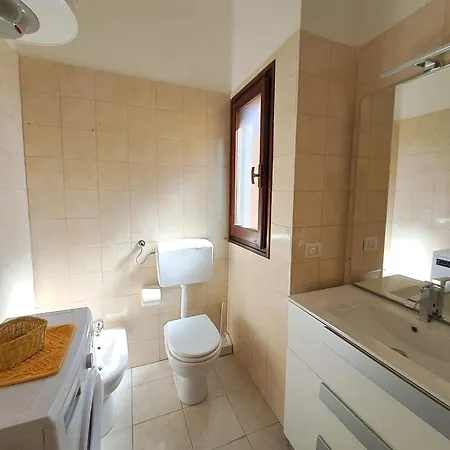 Is Traias 126 * Villasimius